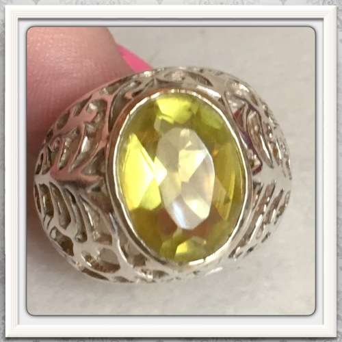 ***EXQUISITE DETAIL***LEMON CITRINE GEMSTONE .925  SILVER RING SIZE 8