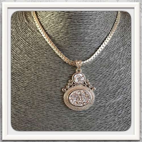 ***EXCEEDINGLY BEAUTIFUL***ANTIQUE STYLE SILVER DRUZY .925 SILVER FILLED PENDANT!