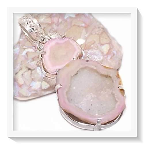MUST SEE AMAZING  DUSTY PINK AGATE GEODE DRUZY GEMSTONE 925 SILVER PENDANT