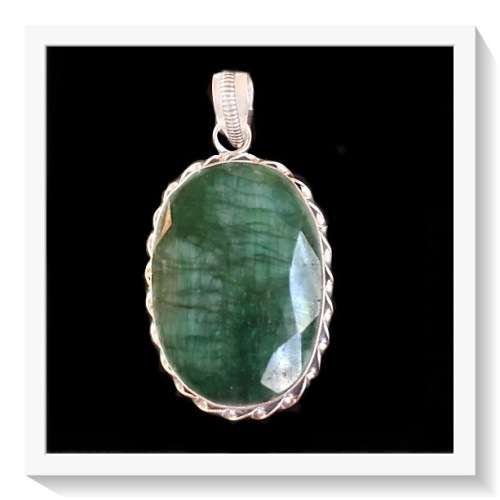 SPECTACULAR INDIAN EMERALD GREEN QUARTZ GEMSTONE 925 SILVER PENDANT