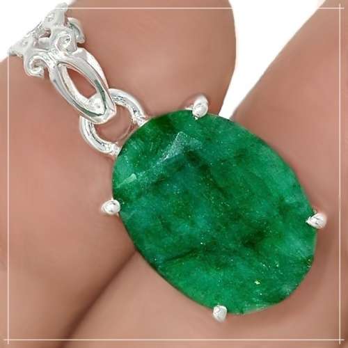 Natural Indian Emerald Oval Gemstone set in Solid .925 Sterling Silver Pendant
