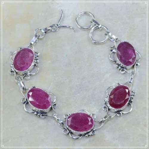 Extraordinary Handmade Indian Ruby Quartz Gemstone set in 925 Sterling Silver Plated Bracelet