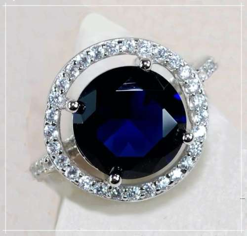 2 cts Sapphire Quartz, White Topaz Solid.925 Sterling Silver Ring Size 8 or Q