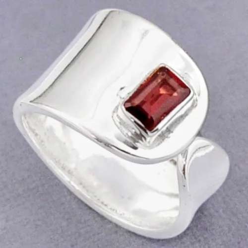 Natural Garnet Gemstones set in Solid .925 Sterling Silver Ring Size 9 or R 1/2 Adjustable