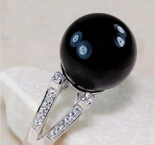 3 Cts Natural Black Onyx and White Topaz set in Solid .925 Sterling Silver Ring Size US 7 / O