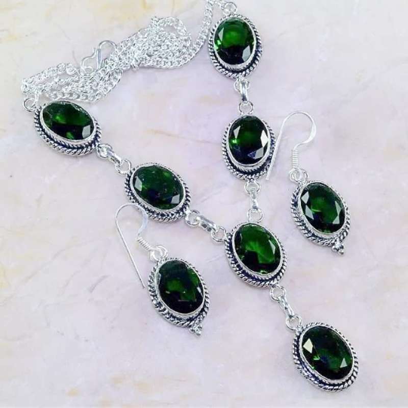 Handmade Emerald Quartz Oval Gemstone 925 Sterling Silver Plated Necklace and Earrings Set