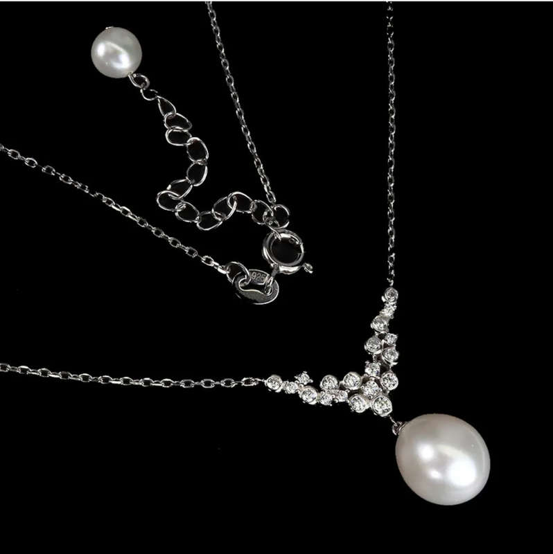 21.45 cts Dainty Freshwater Pearl AAA White CZ in Solid. 925 Sterling Silver 14K W/Gold Necklace