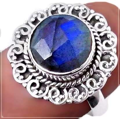 4.9 Cts Natural Canadian Blue Labradorite set in Solid.925 Sterling Silver Ring Size 8.5 or Q1/2