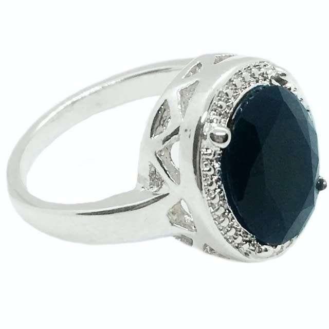 Black Onyx Oval set in .925 Sterling Silver Handmade Ring Size US 8 / Q