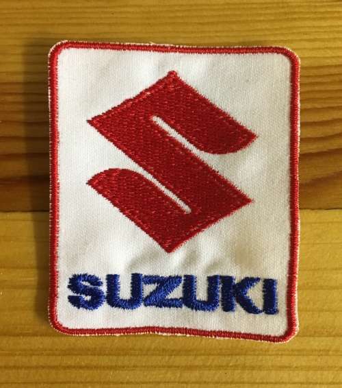 BDG632  Suzuki badge patch on white