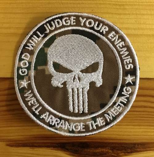 BDG689 Punisher look Skull with slogan patch badge on brown camoe