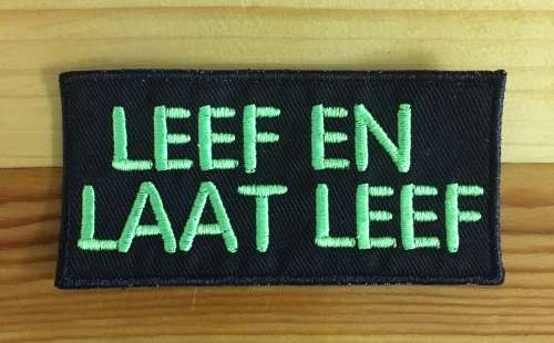 BDG219 Afrikaans 25 Leef en laat leef badge patch
