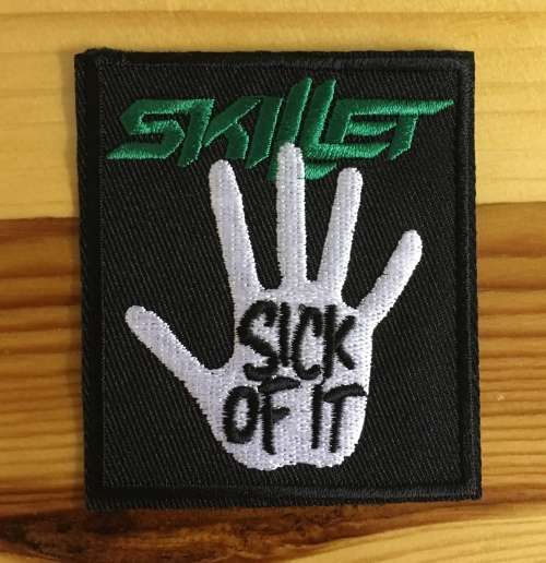 BDG833 Rock Skillet Sick of it badge patch