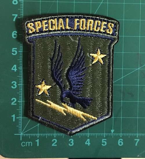 BDG903 Special forces with bird and star badge patch