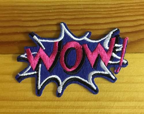BDG505 Comic WOW badge patch small 5cm x 7.5cm pink and purple
