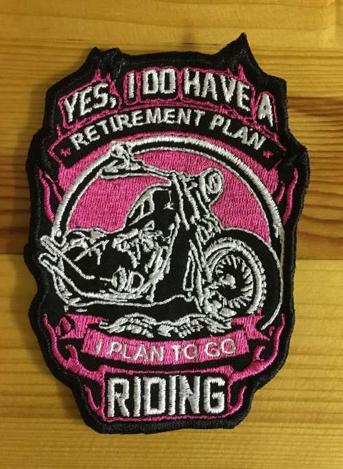BDG956 Retirement plan badge patch Cerise pink