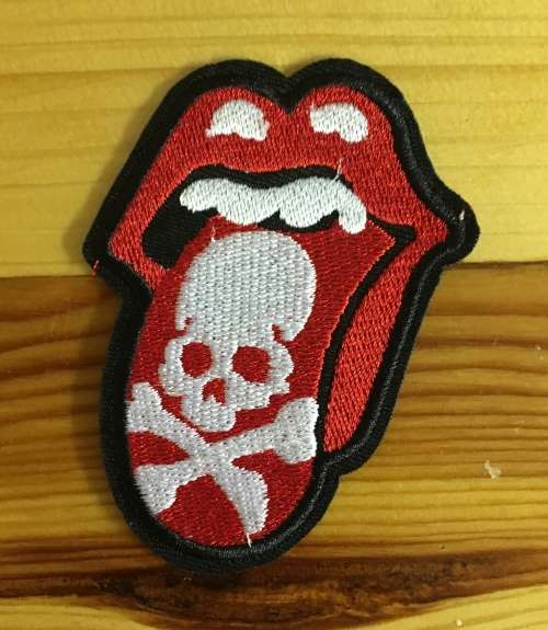 BDG1027 Rolling stones with skull tongue badge patch