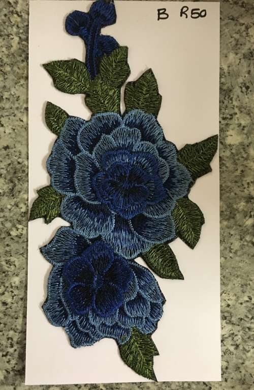 BDG902 Large Flower patch in blue 25cm x 12cm