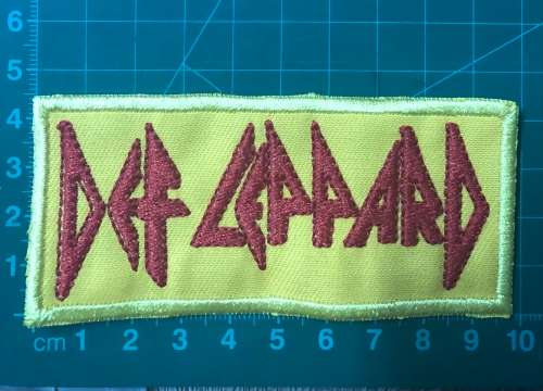BDG975 ROCK Def Leppard name patch badge