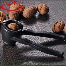QUICK NUT CRACKER