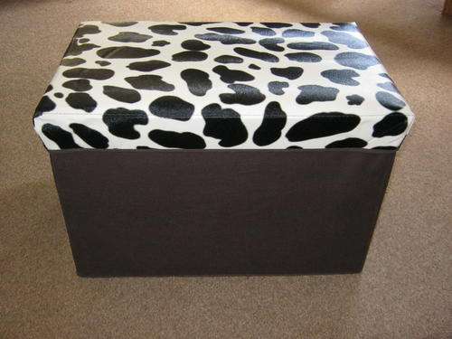 STUNNIING FOLDING STORAGE BOX / OTTOMAN