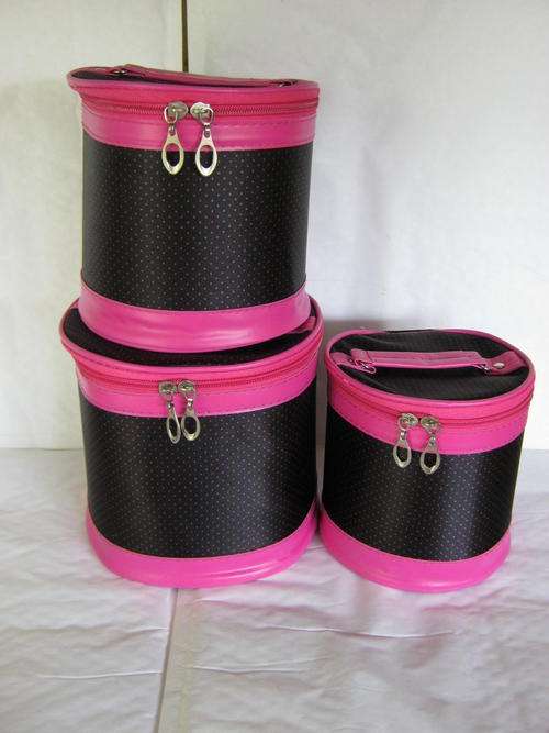 STUNNING NEW DESIGN 3 FOR THE PRICE OF 1 VANITY / COSMETIC BAGS