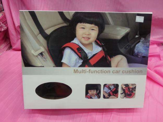 BABY AND TODDLER CAR SEAT / HARNESS