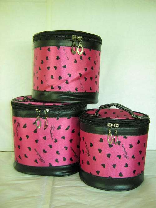 STUNNING  VANITY / COSMETIC BAGS 3 FOR THE PRICE OF 1