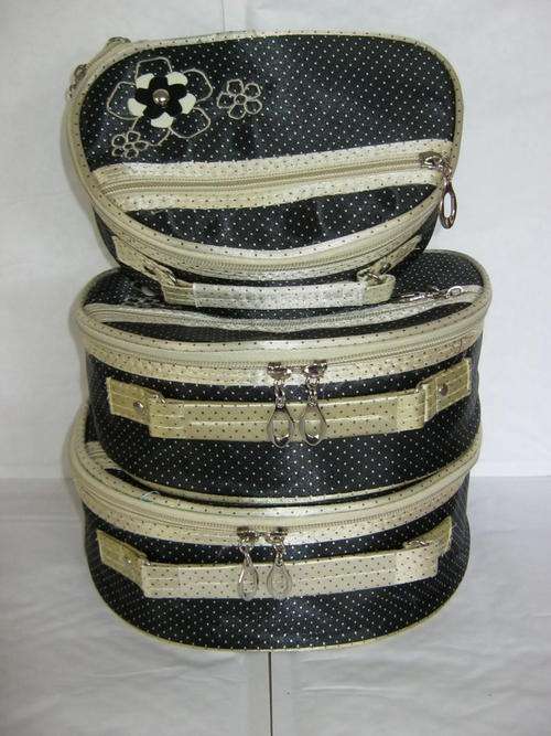 STUNNING  VANITY / COSMETIC BAGS 3 FOR THE PRICE OF 1