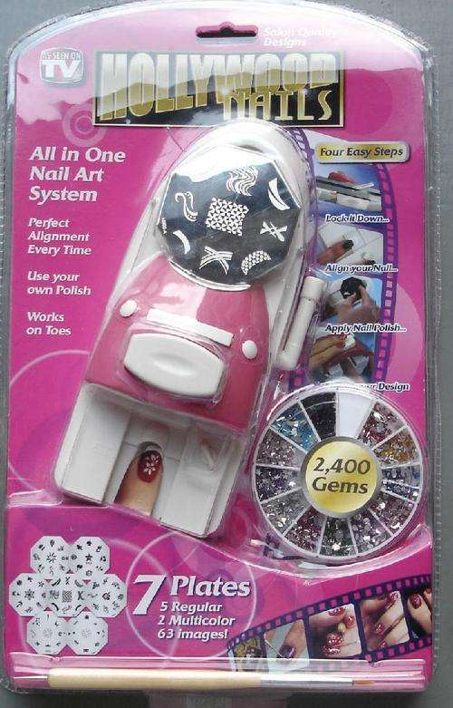 HOLLYWOOD NAILS