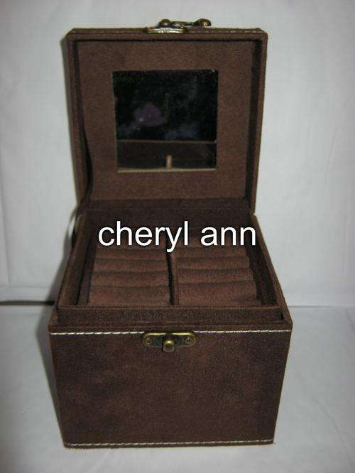 3 TIER SQUARE  BROWN JEWELLERY BOX