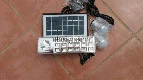 SOLAR POWERED EMERGENCY LIGHT KIT WITH LED LIGHT AND TWO BULBS