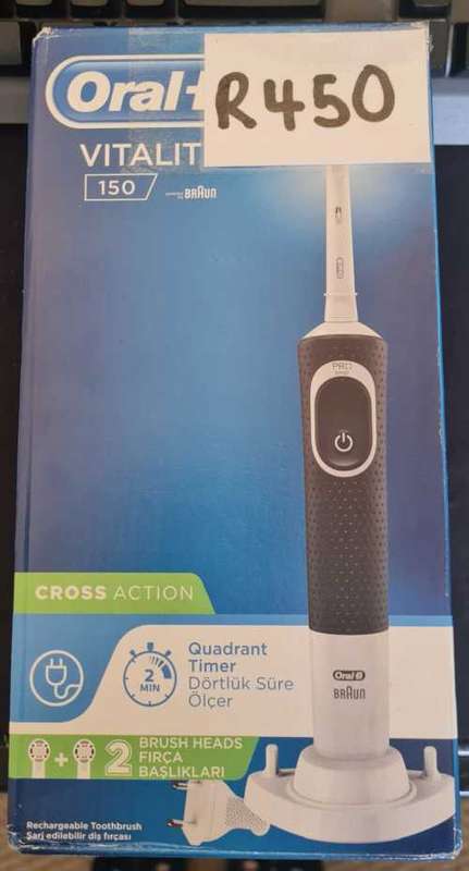REDUCED PRICE -Oral-B Electric Toothbrush - Vitality 150 Cross Action - Black with 2 Heads