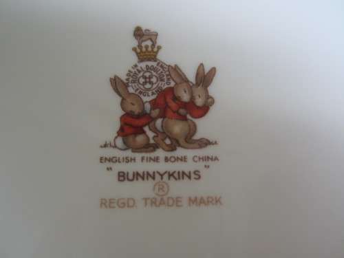 ROYAL DOULTON BUNNYKINS RIMMED BOWL DIAMETER 16 cm