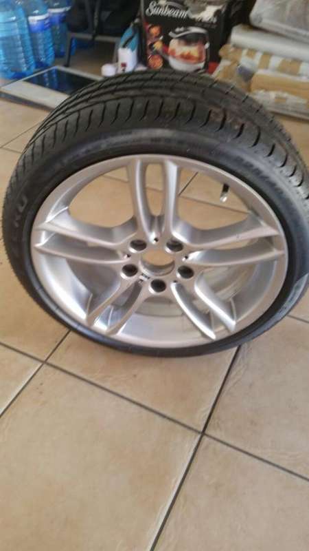 OEM bmw mag and runflat