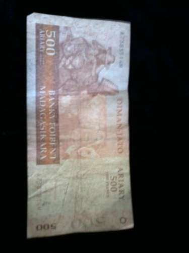 Bank Madagasikara afiary 500/2500 francs