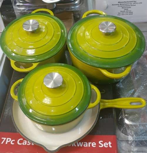 * Black Friday Special *  -7 Piece Cast Iron Pot Set- Lime Green
