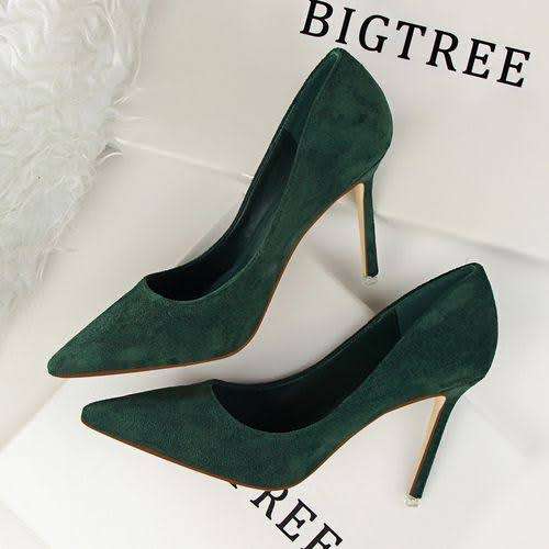 Big Tree Emerald Green Suede Heels Size 5
