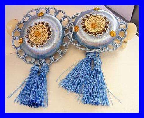 ~R10~ SET OF 2 PALE BLUE CURTAIN TIE BACK CLIPS