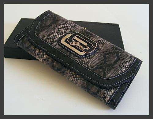 BLACK GUESS PURSE