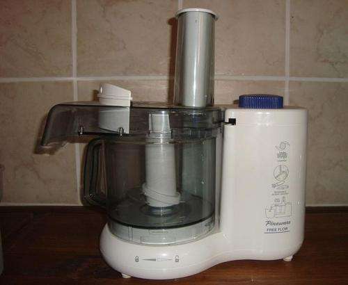 Pineware Freeflow Food Processor - Like new!