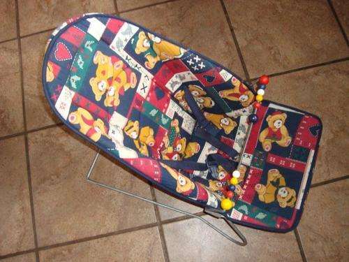 Baby Bouncer Chair - Teddybears - Perfect & must have - can't fall out or over!