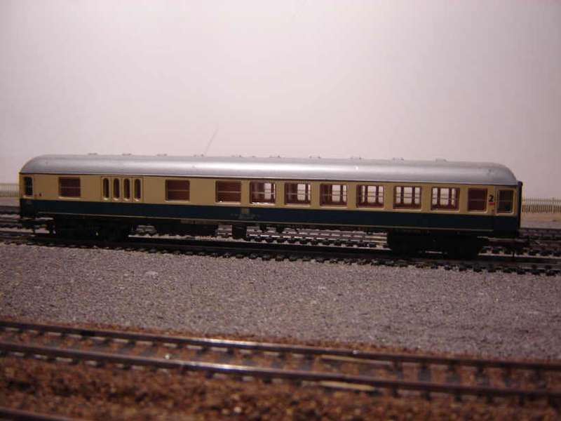 Lima HO DB carriage 2nd class