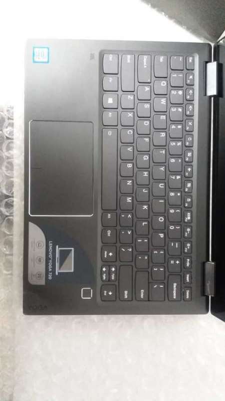 Demo - Lenovo Yoga 720 13.3" i5,8GB DDR4,256GB SSD,Win/10 Home,12 Months Warranty