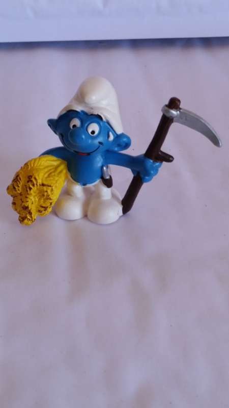 1981 SCHLEICH 20145  - HAYMAKER SMURF  - PEYO - MADE IN GERMANY