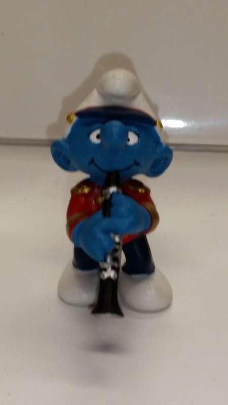2001 SCHLEICH 20486- CLARINET SMURF - SCHLEICH PEYO - MADE IN CHINA