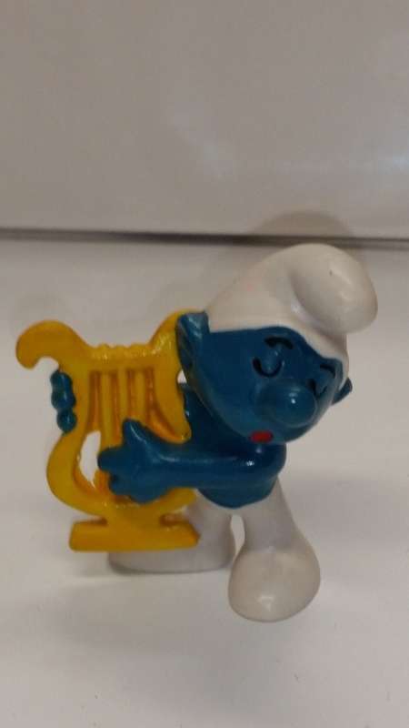 1974 SCHLEICH 20070 - HARP SMURF - SCHLEICH PEYO/W.BERRIE & CO. - MADE IN HONG KONG