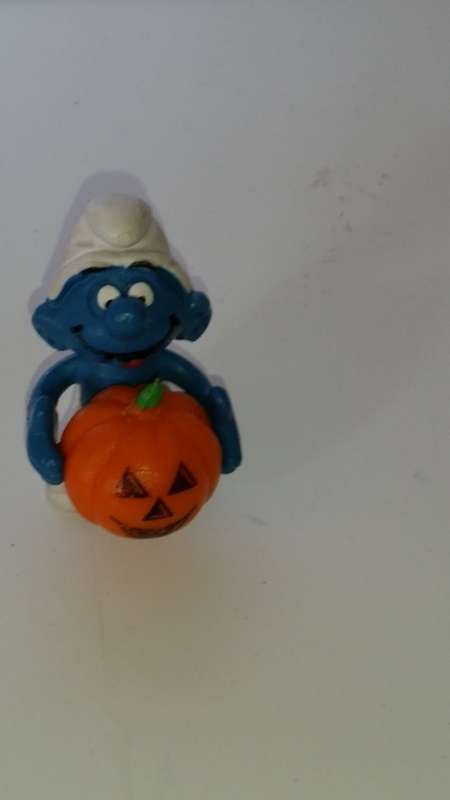 1981 SCHLEICH 20136 -  PUMPKIN SMURF - PEYO / W. BERRIE & CO.- MADE IN HONG KONG