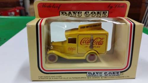 1983 - LLEDO MODELS OF DAYS GONE - FORD MODEL 'A' VAN - COCA COLA BOTTLING PLANT - MADE IN ENGLAND