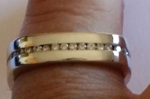 NO RESERVE, NO BUY NOW, HIGHEST BIDDER WINS  - 18ct WHITE GOLD MEN'S  DIAMOND  RING - 0.83 ct
